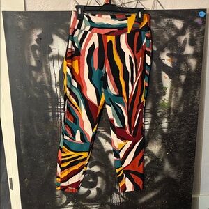New York & Company Multicolor Abstract Pants